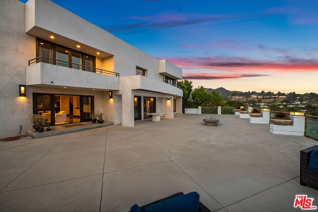 11470 Dona Evita Dr