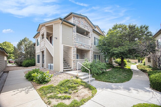 Building Photo - Light and Bright Condo in East Denver Unit 104