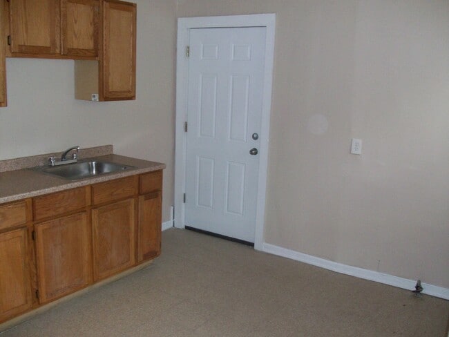 Building Photo - 8057-59 S Marshfield Chicago, IL 60620