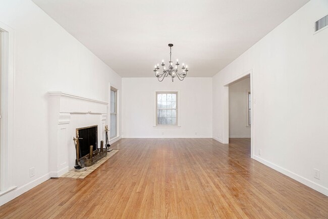 Photo - Luxury 4-Bedroom Home with 3,400+ Sq Ft in Prime San Antonio Location