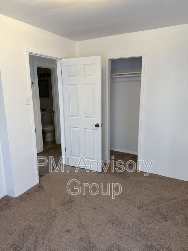 203 SW Heights Rd
