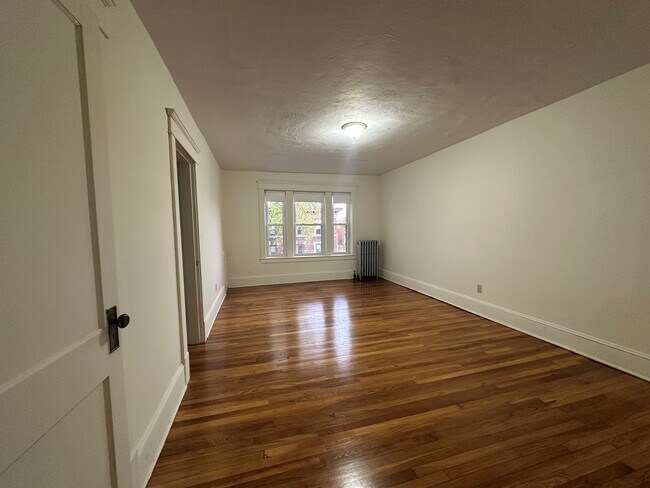 Photo - 100-130 Elm Street