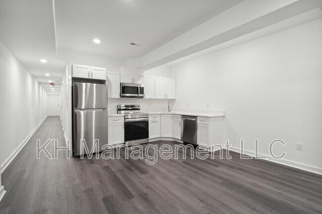 Building Photo - 4021 Haverford Ave Unit 2