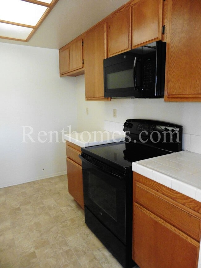 Photo - 10669 Glendover Ln