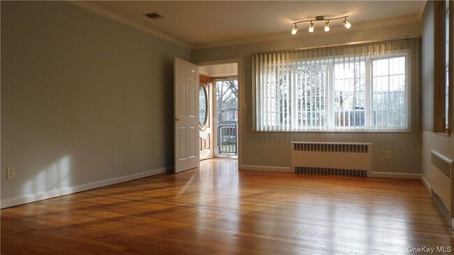 Photo - 10 S Nauraushaun Rd