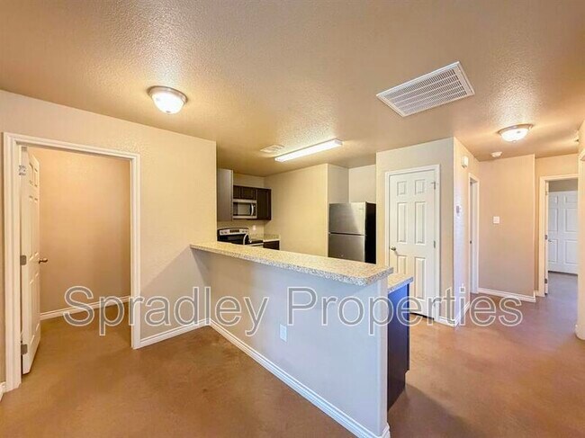 Photo - 1538 Brady Way