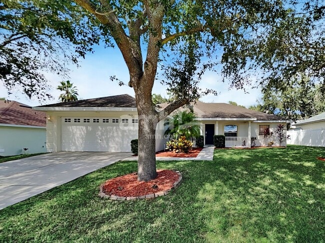 Building Photo - 1913 Southern Oak Loop