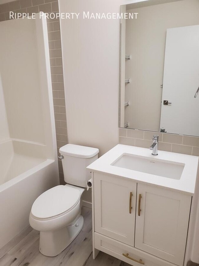 Photo - FANTASTIC 1 BED/ 1 BATH TOWNHOUSE