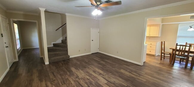 Photo - 4 Bed 3 Bath House in Forest Hills