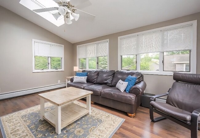 Photo - 157 South St