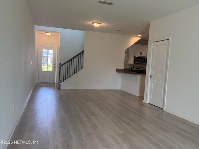 Photo - 594 Cherry Elm Dr