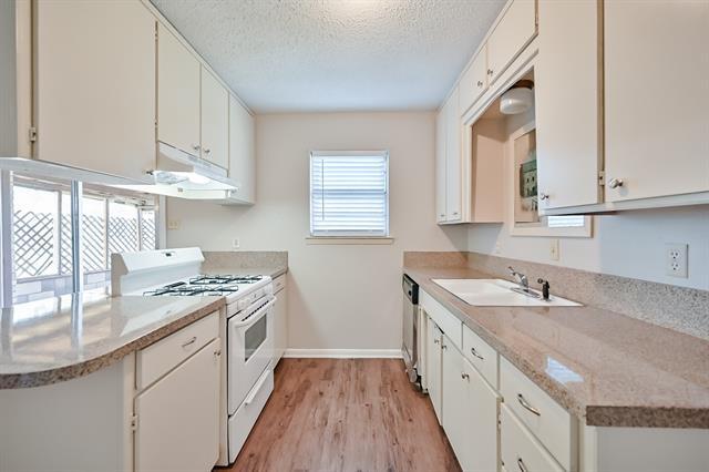 Photo - 316 Wallace Dr