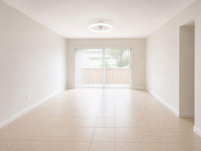 Photo - 2730 Forest Hills Blvd Unit 104