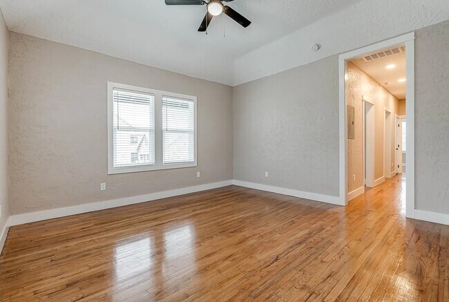 Living Room - 316 W Cypress St