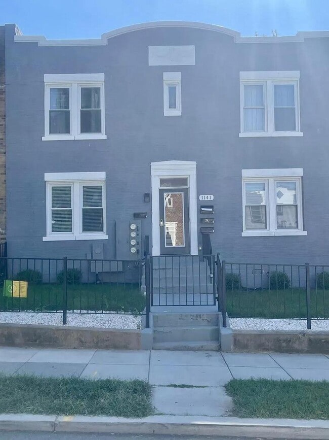 Photo - 1141 Owen Pl NE