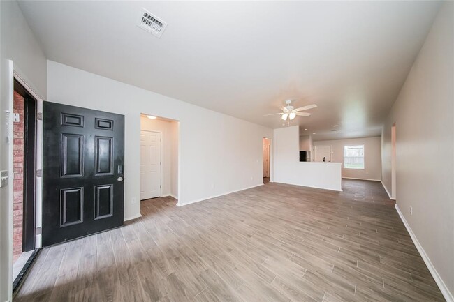 Photo - 7601 Lipizzan Rd