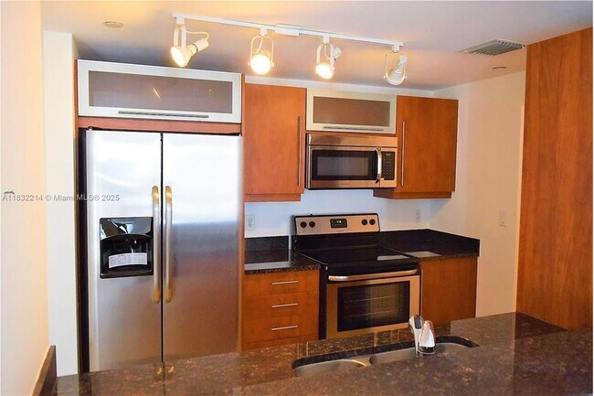Photo - 7355 SW 89th St Unit 523N