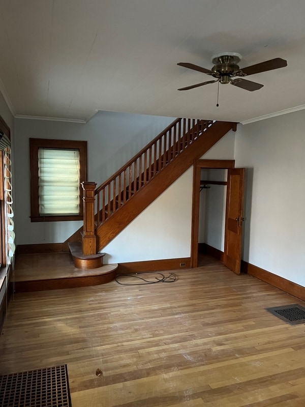 Photo - 533 Whittier Ave