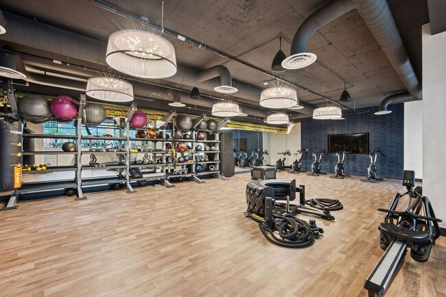 Building Photo - Cortland Columbia Pike