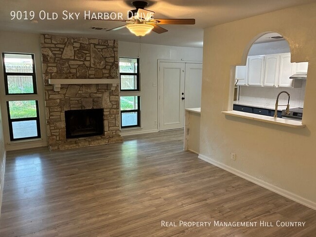 9019 Old Sky Harbor Dr