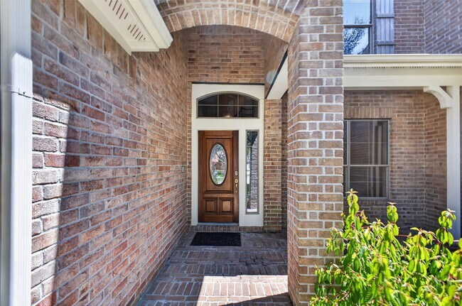 Photo - 21327 Pennshore Ln
