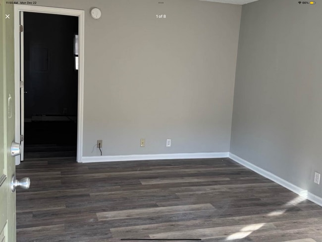 Building Photo - 276 White Bridge Pike Unit #33#17#22