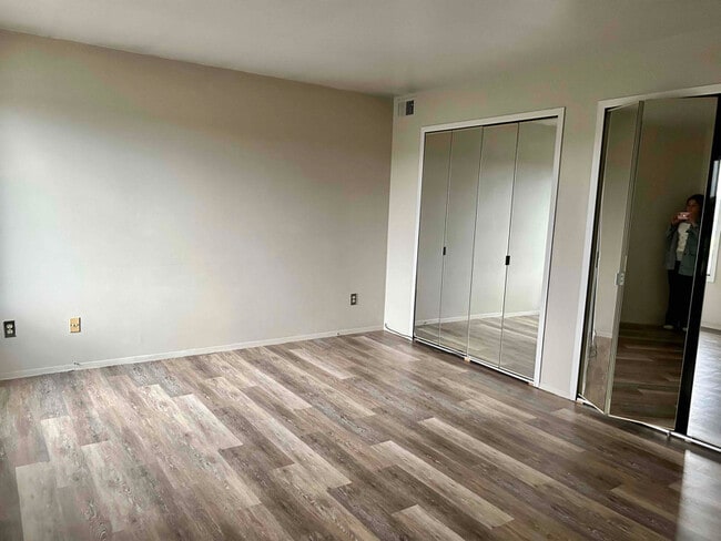 Photo - 30445 W 14 Mile Rd