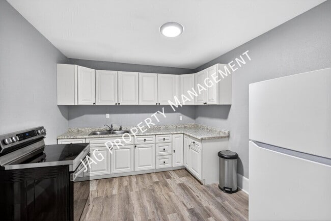 Photo - 2512 Park St