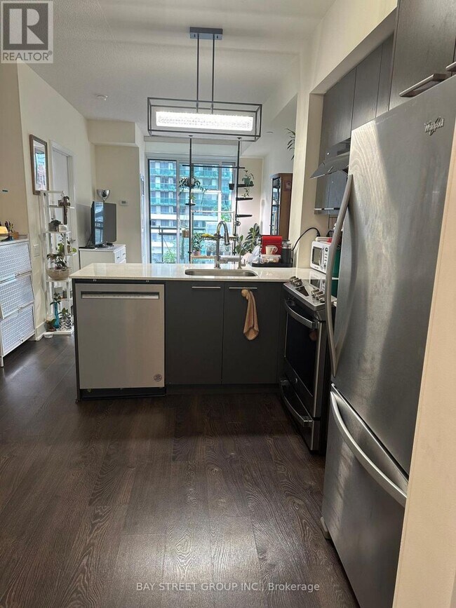Photo - 30 Roehampton Ave Unit 417