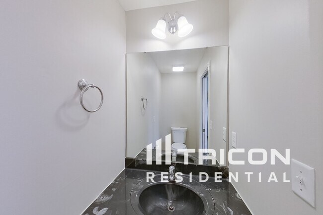 Photo - 507 Fortress Ct