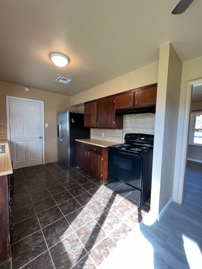 Photo - 3818 NW Bell- AVAILABLE NOW!