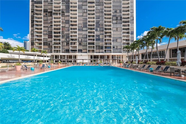 Photo - 1865 Brickell Ave Condo