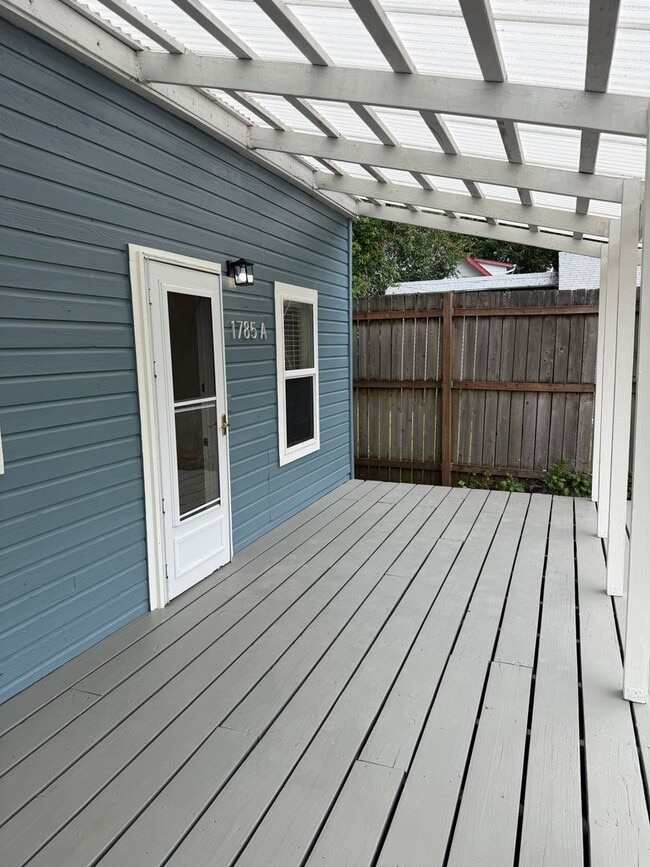 Photo - Luxury 2 bedroom 1 bath duplex in a great neighborhood!