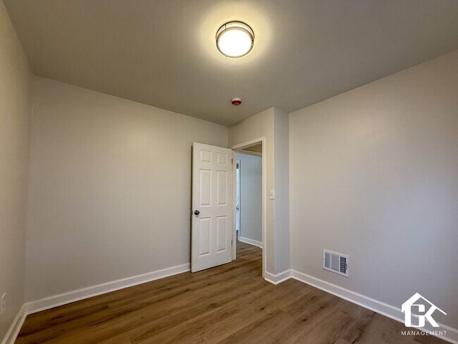 Photo - 16595 Ardmore St