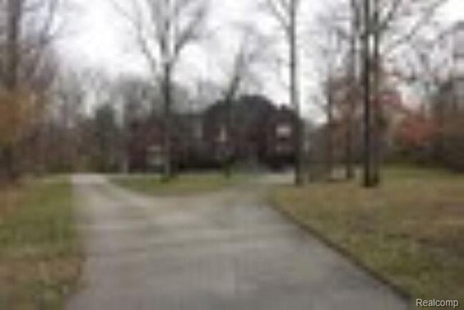 Building Photo - 6986 Montgomery Dr