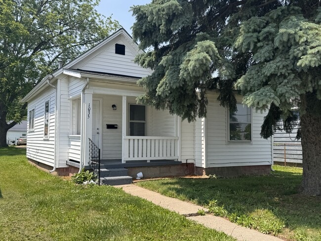 Photo - 1035 S Seventeenth St House