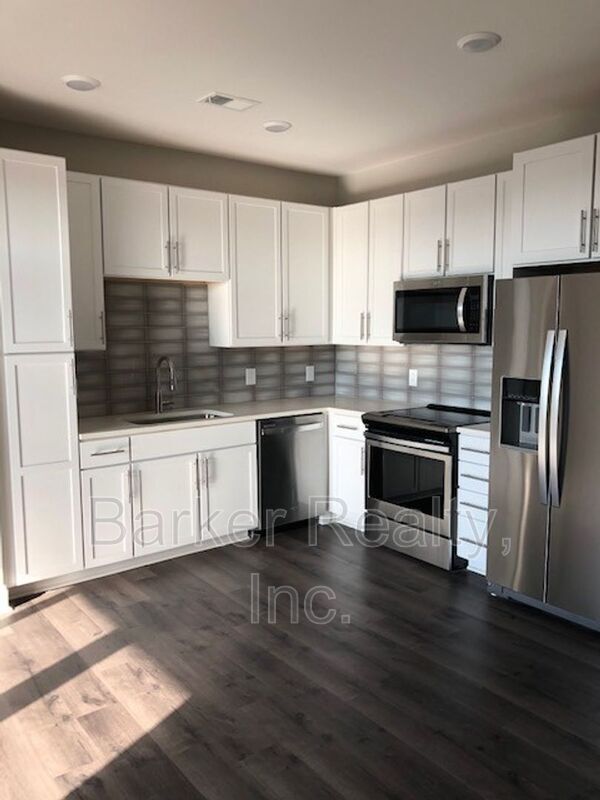 Photo - 414 S White St Unit 303