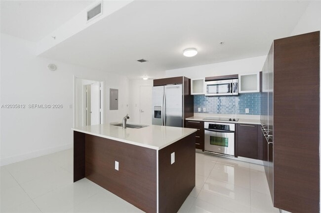 Photo - 1900 N Bayshore Dr Unidad 2207