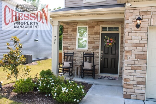 Photo - 1229 Weavers Trce Dr