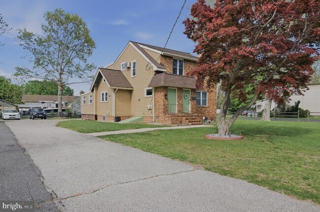 Photo - 1130 E Park Ave