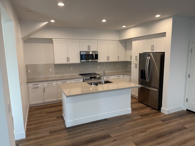 Building Photo - 2928 Liscum St