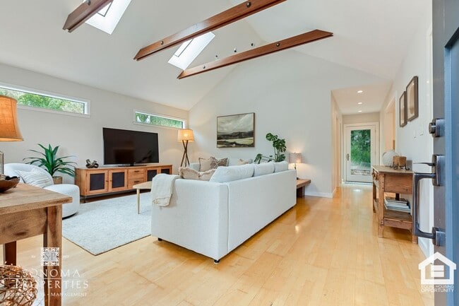 Photo - Serena Vista – Modern Mediterranean Retreat!