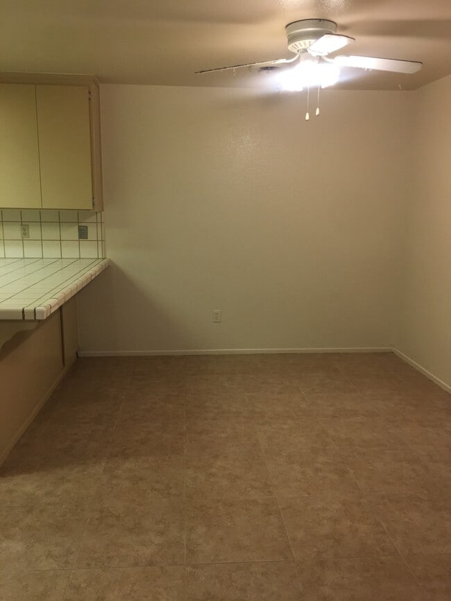 Photo - 3 Bedroom 2 Bath Duplex for Rent!