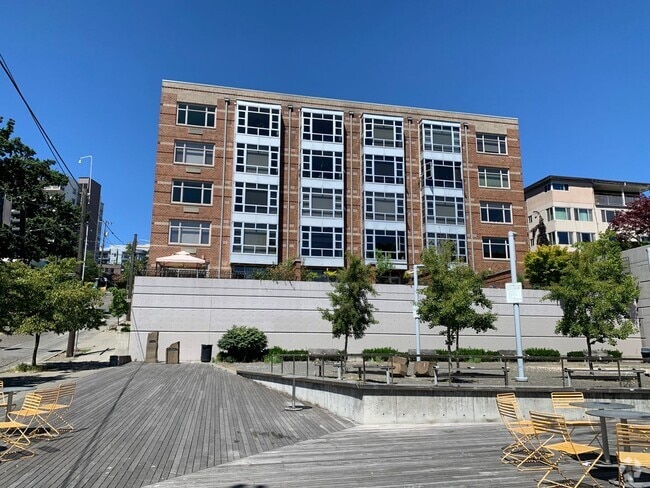 Building Photo - The Willis Condominiums ~ Queen Anne