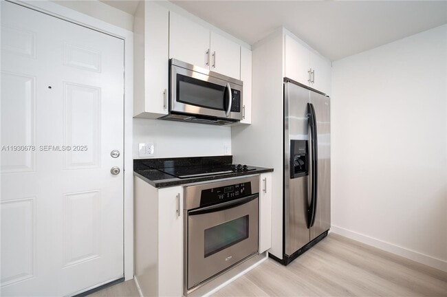 Photo - 1712 SW 2nd Ave Unit 809