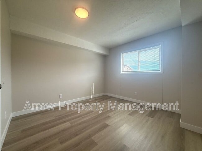 Photo - 5703 S 14th St