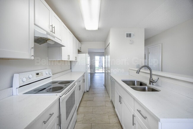 Photo - 5533 Decatur St