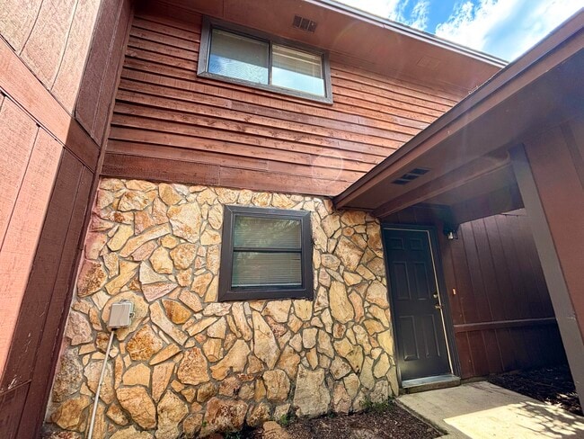 Photo - 32 7th Ave