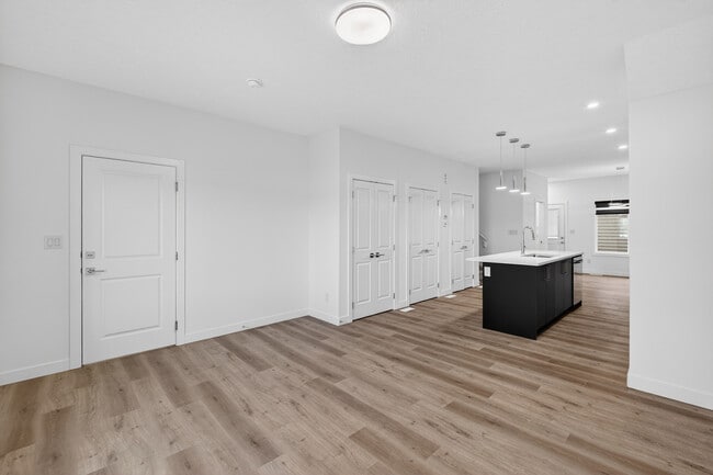 Photo - 26 Renwyck Pl