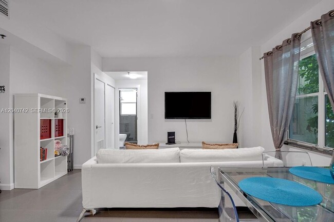 Photo - 747 Michigan Ave Unit 201